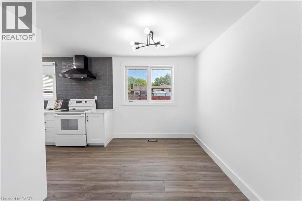 Single Family at 554 LAKE Street, St. Catharines, Ontario - Photo 10 - RE/MAX Garden City Realty