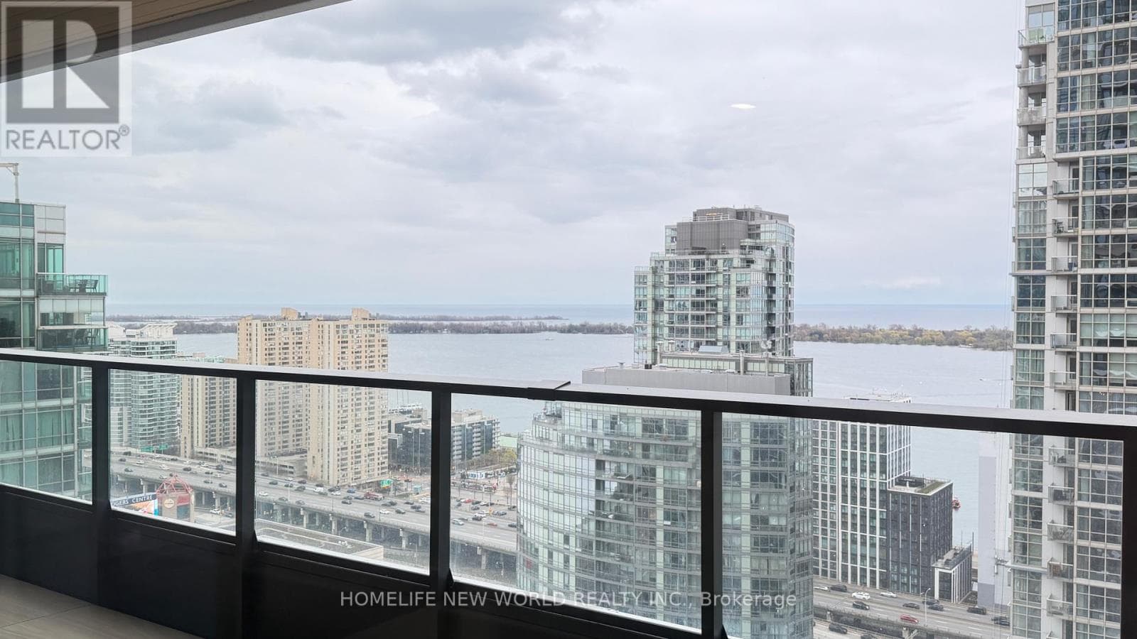 Single Family at 3308- 1 Concord CityPlace Way, Toronto (Waterfront Communities), Ontario - Photo 3 - RE/MAX Garden City Realty