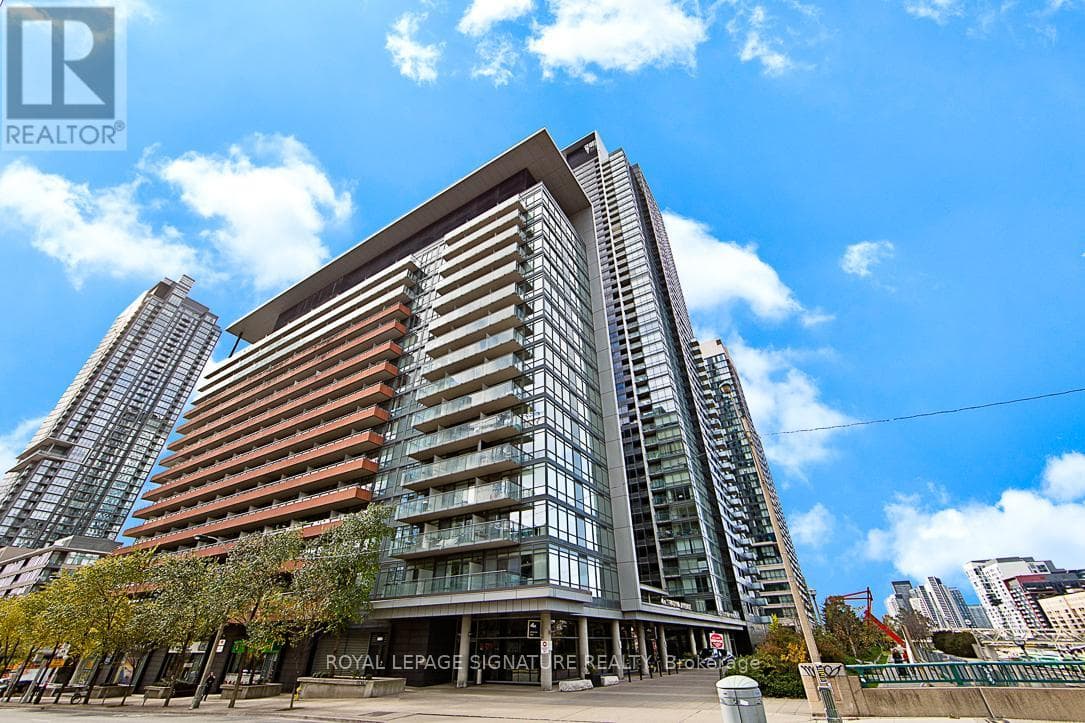 611- 4K Spadina Avenue