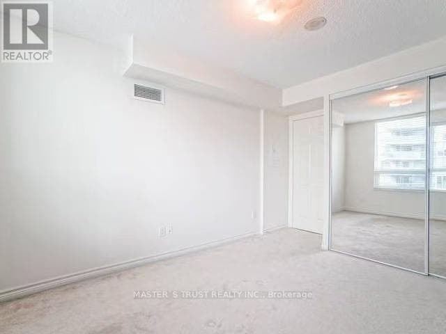 Single Family at 2003- 19 Grand Trunk Crescent, Toronto (Waterfront Communities), Ontario - Photo 8 - RE/MAX Garden City Realty