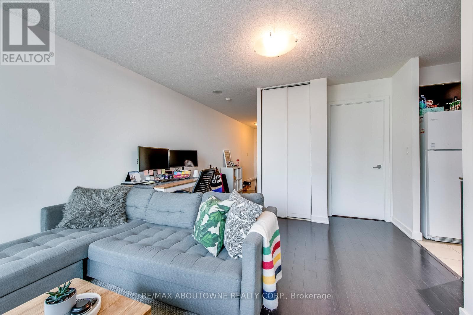 Single Family at 1907- 397 Front Street, Toronto (Waterfront Communities), Ontario - Photo 10 - RE/MAX Garden City Realty