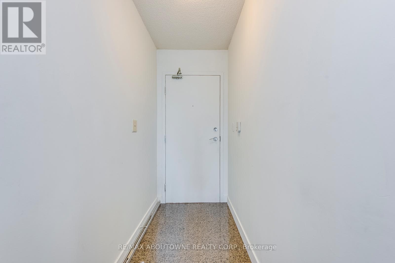 Single Family at 1907- 397 Front Street, Toronto (Waterfront Communities), Ontario - Photo 2 - RE/MAX Garden City Realty