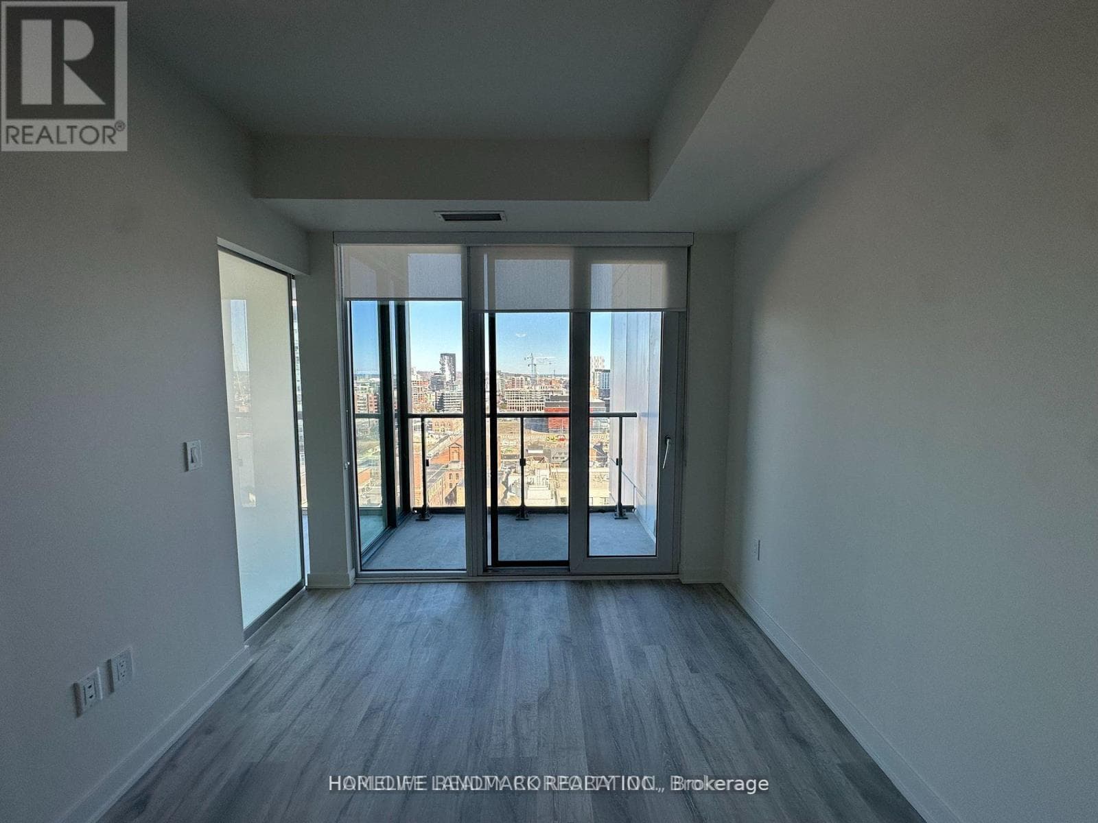 Single Family at 1609- 70 Princess Street, Toronto (Waterfront Communities), Ontario - Photo 8 - RE/MAX Garden City Realty