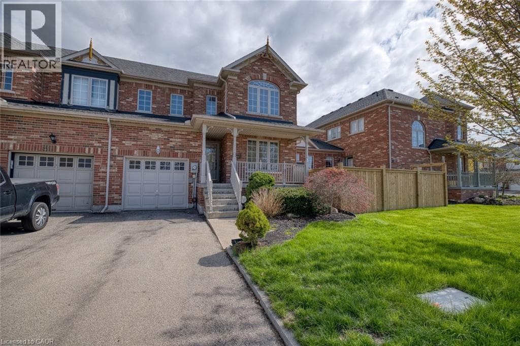Single Family at 9 STEVENS Drive, Niagara-on-the-Lake, Ontario - Photo 3 - RE/MAX Garden City Realty