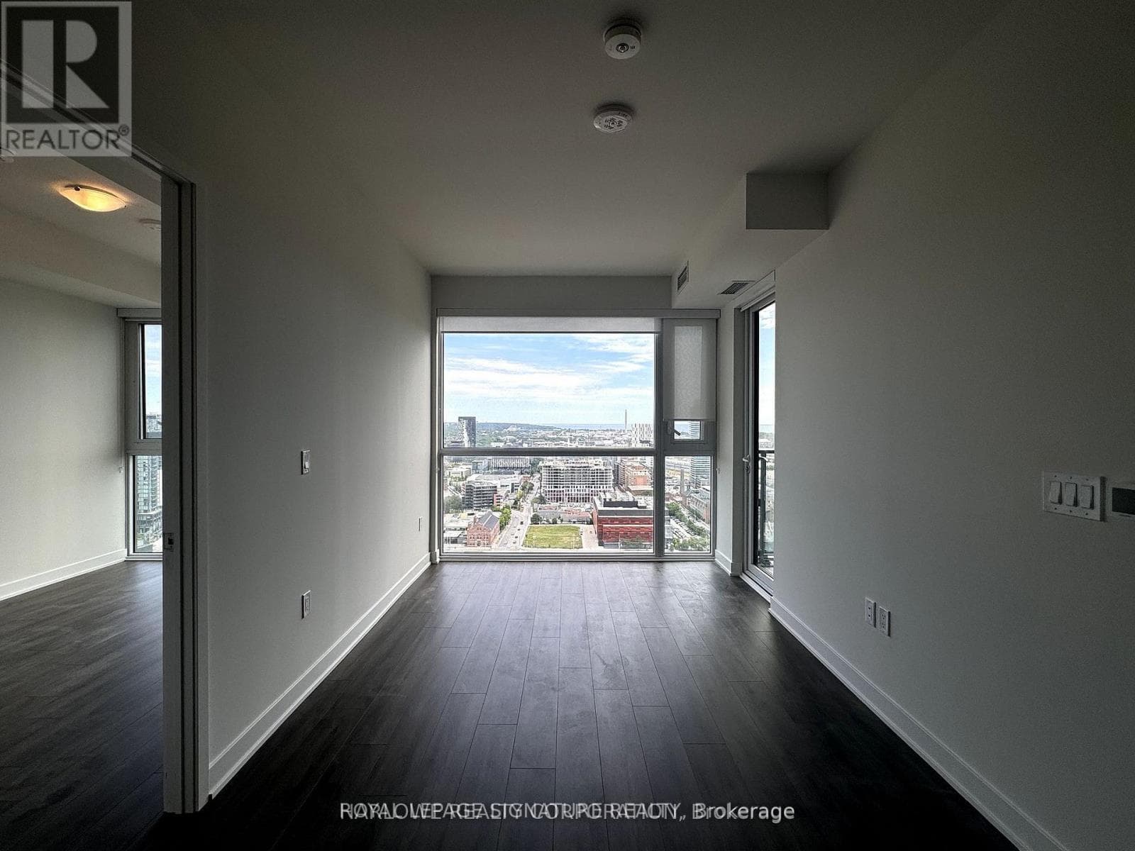 Single Family at LPH2904- 70 Princess Street, Toronto (Waterfront Communities), Ontario - Photo 5 - RE/MAX Garden City Realty