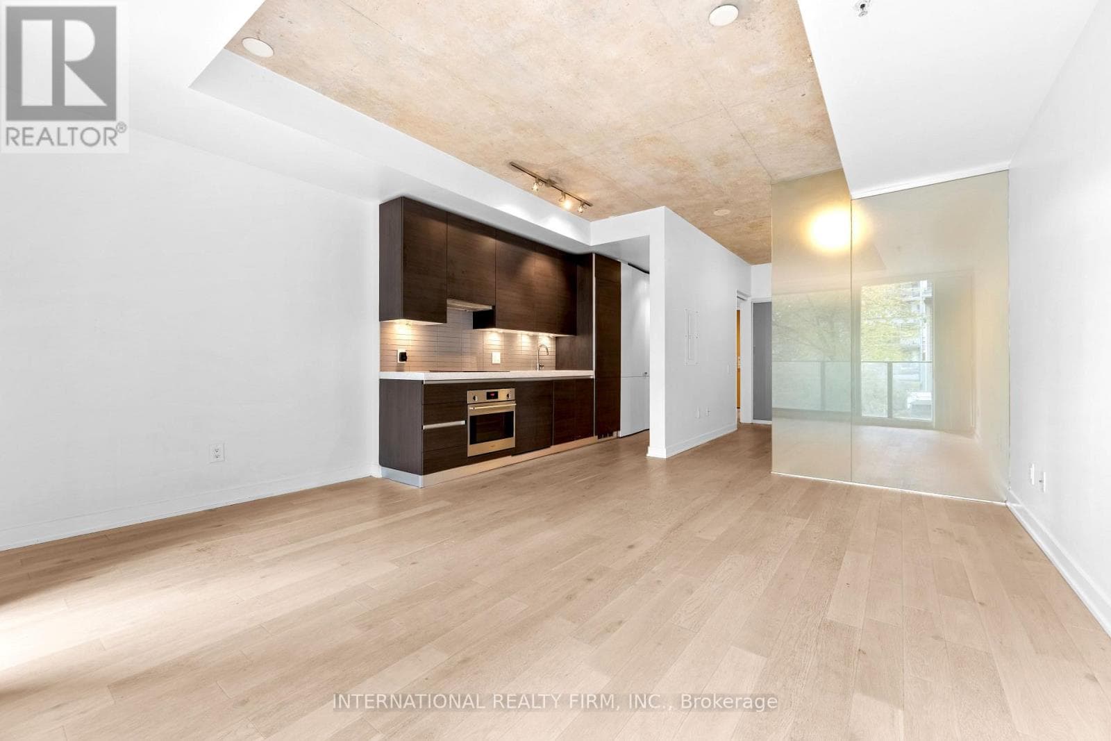 Single Family at 313- 629 King Street, Toronto (Waterfront Communities), Ontario - Photo 9 - RE/MAX Garden City Realty