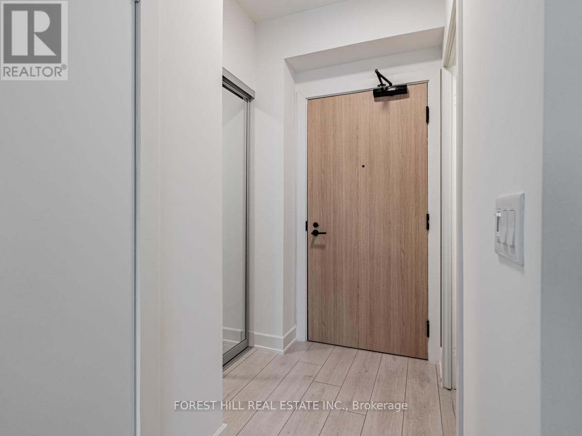 Single Family at 1905- 15 Mercer Street, Toronto (Waterfront Communities), Ontario - Photo 2 - RE/MAX Garden City Realty