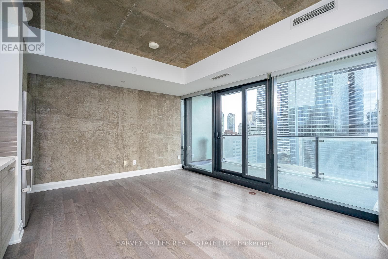 Single Family at 1507- 224 King Street, Toronto (Waterfront Communities), Ontario - Photo 6 - RE/MAX Garden City Realty