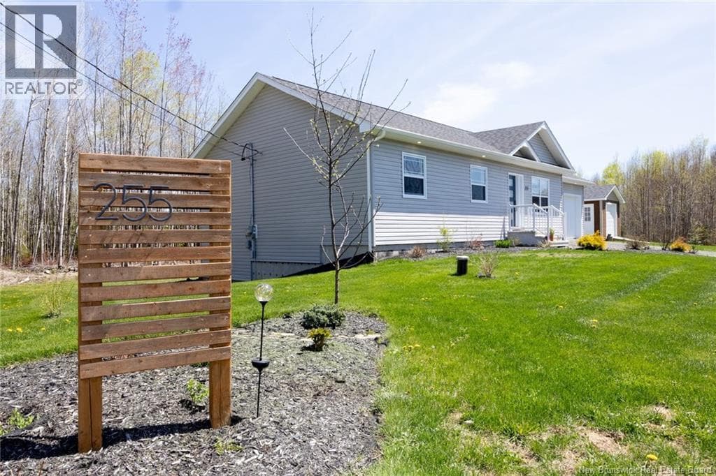 Single Family at , Lincoln, New Brunswick - Photo 2 - RE/MAX Garden City Realty