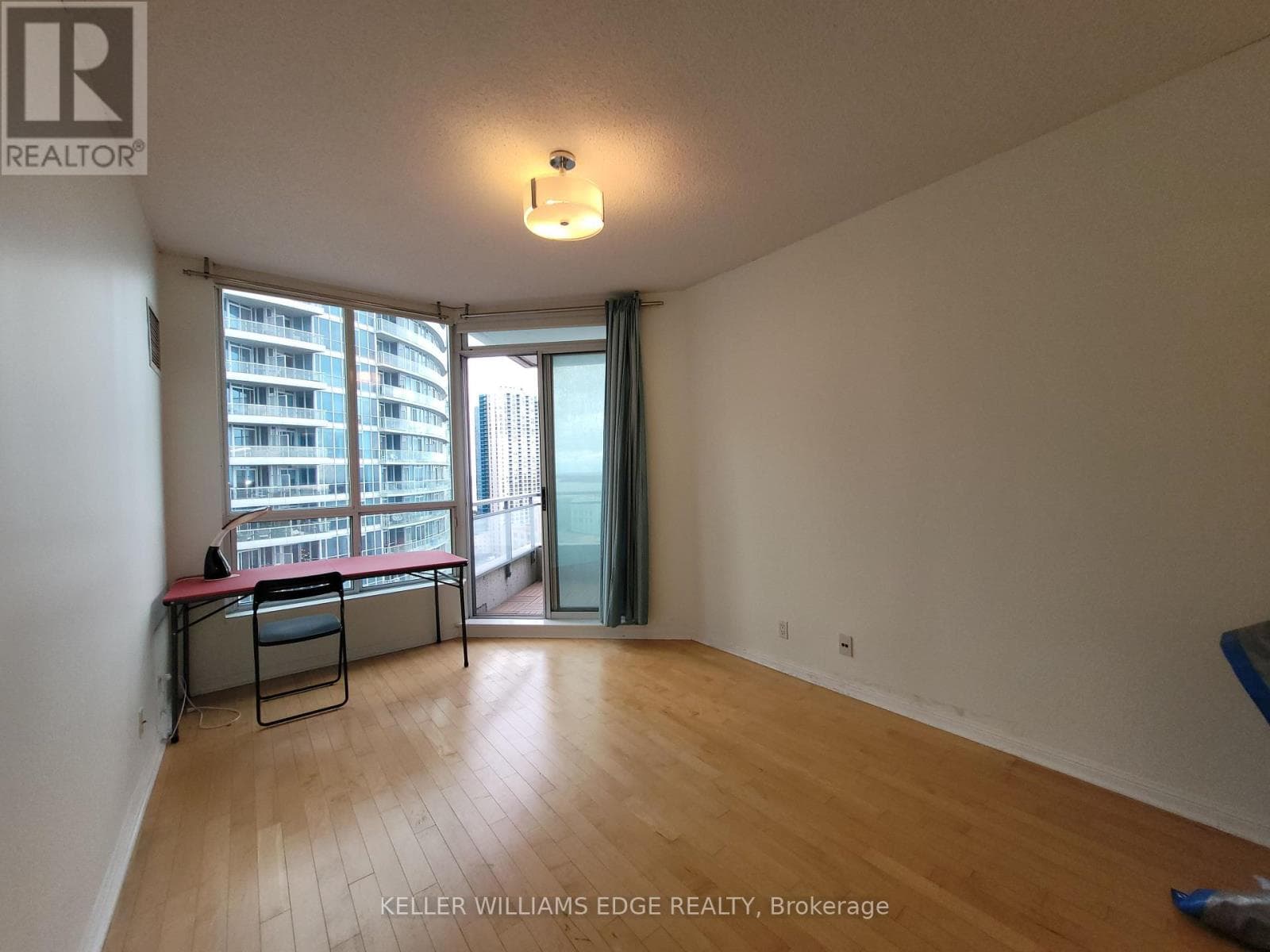 Single Family at 2203- 228 Queens Quay, Toronto (Waterfront Communities), Ontario - Photo 10 - RE/MAX Garden City Realty