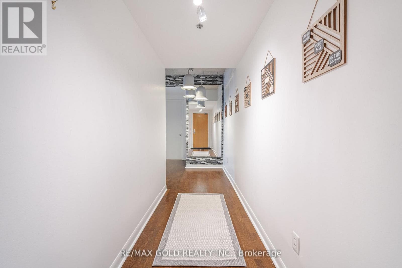 Single Family at 508- 375 King Street, Toronto (Waterfront Communities), Ontario - Photo 6 - RE/MAX Garden City Realty