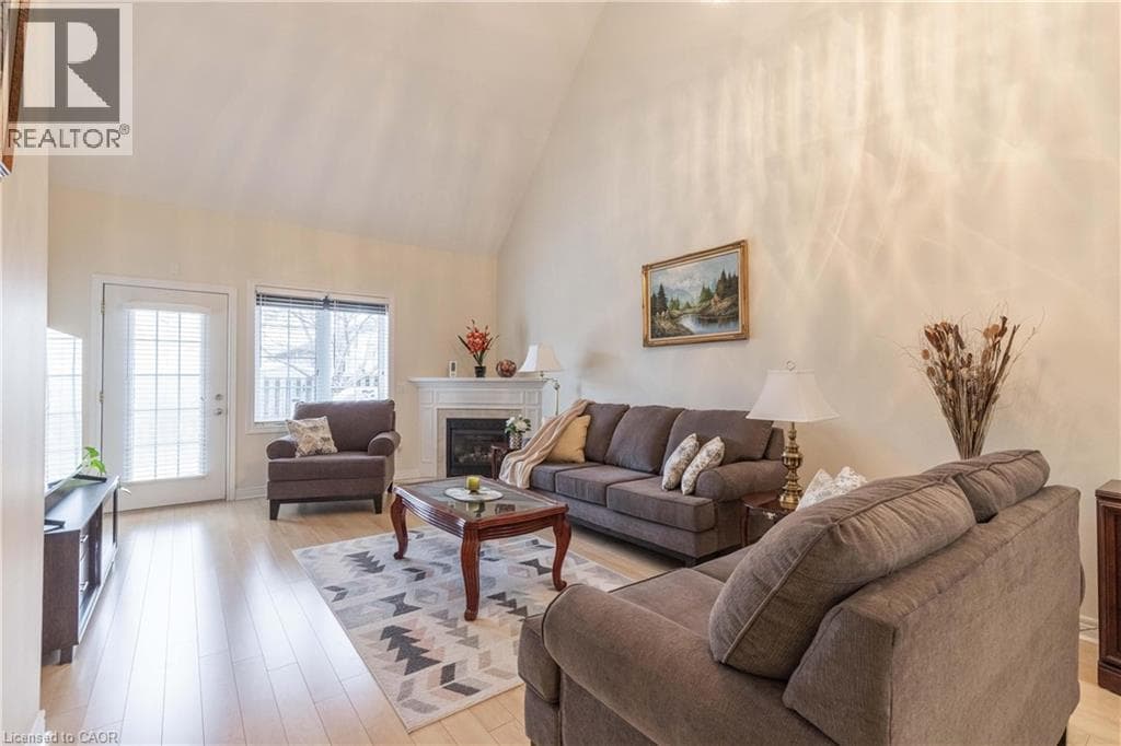 Single Family at 13- 8142 COSTABILE Drive, Niagara Falls, Ontario - Photo 7 - RE/MAX Garden City Realty