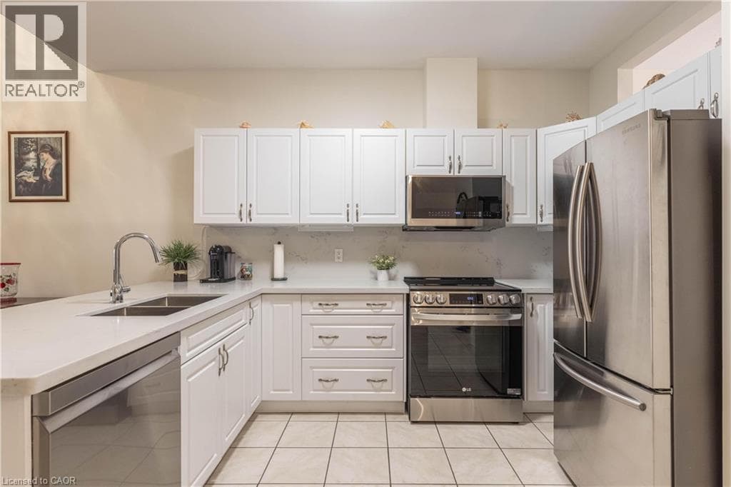 Single Family at 13- 8142 COSTABILE Drive, Niagara Falls, Ontario - Photo 3 - RE/MAX Garden City Realty