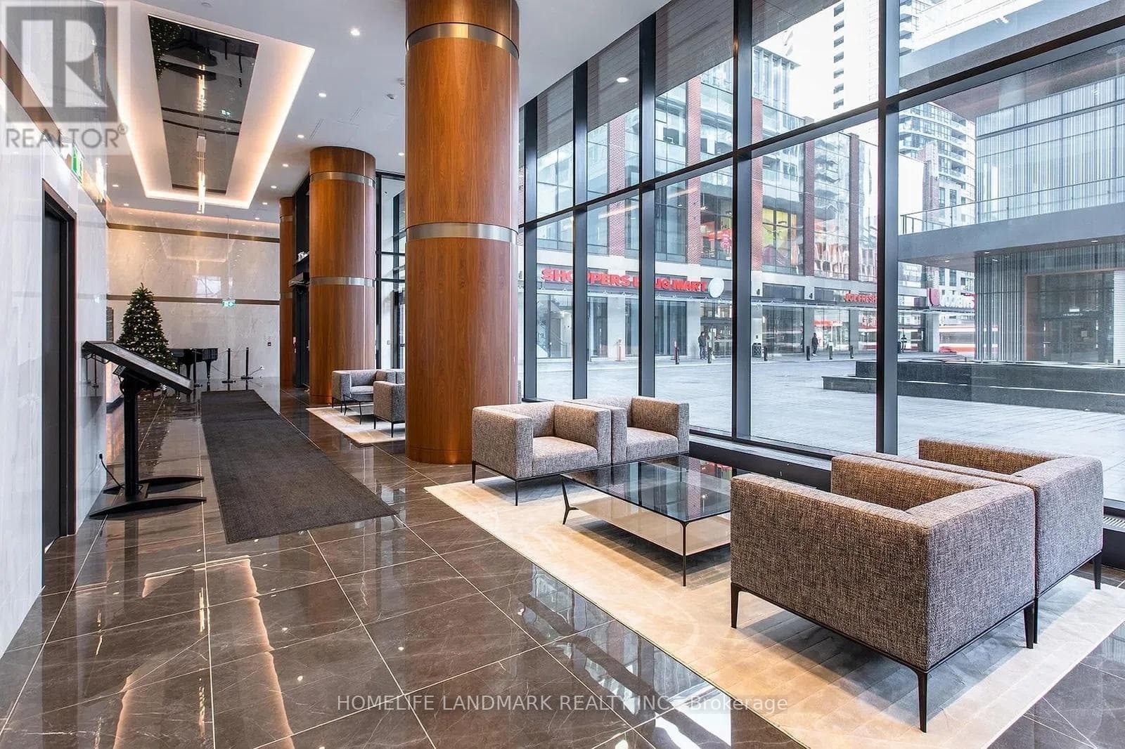 Single Family at 4502- 17 Bathurst Street, Toronto (Waterfront Communities), Ontario - Photo 3 - RE/MAX Garden City Realty