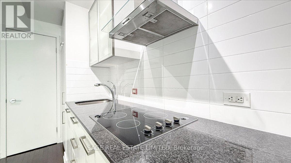Single Family at 3608- 12 York Street, Toronto (Waterfront Communities), Ontario - Photo 9 - RE/MAX Garden City Realty