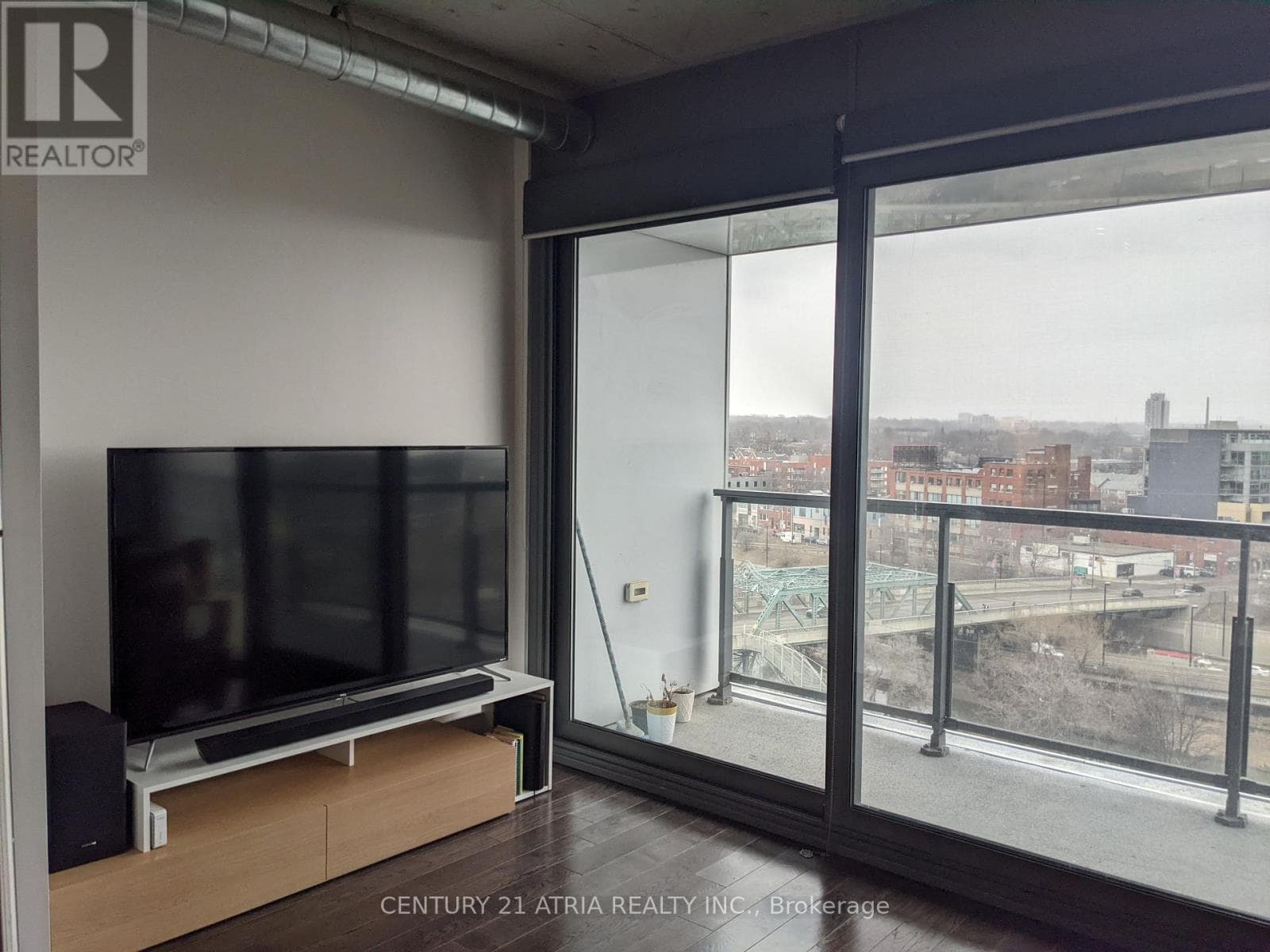 Single Family at 1022- 32 Trolley Crescent, Toronto (Waterfront Communities), Ontario - Photo 4 - RE/MAX Garden City Realty