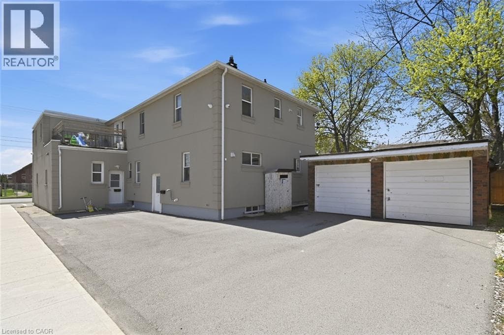 Multi-family at 256 LINCOLN Street, Welland, Ontario - Photo 3 - RE/MAX Garden City Realty