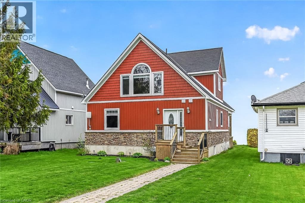 Single Family at 12073 AUGUSTINE Road, Wainfleet, Ontario - Photo 3 - RE/MAX Garden City Realty