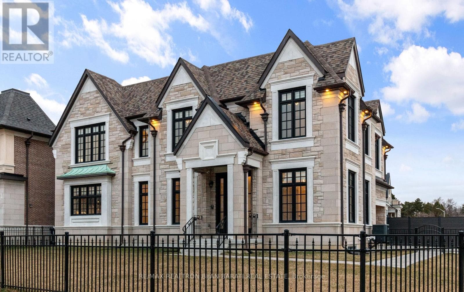 29 Ballyconnor Court