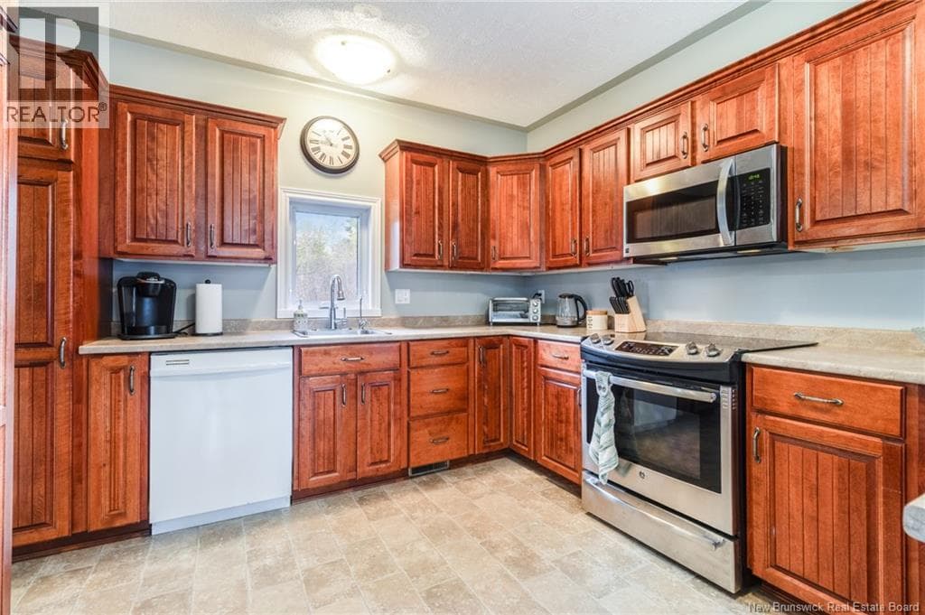 Single Family at , Lincoln, New Brunswick - Photo 4 - RE/MAX Garden City Realty