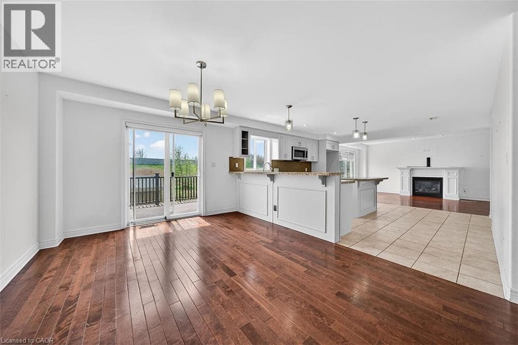 Single Family at 9128 HENDERSHOT Boulevard, Niagara Falls, Ontario - Photo 6 - RE/MAX Garden City Realty