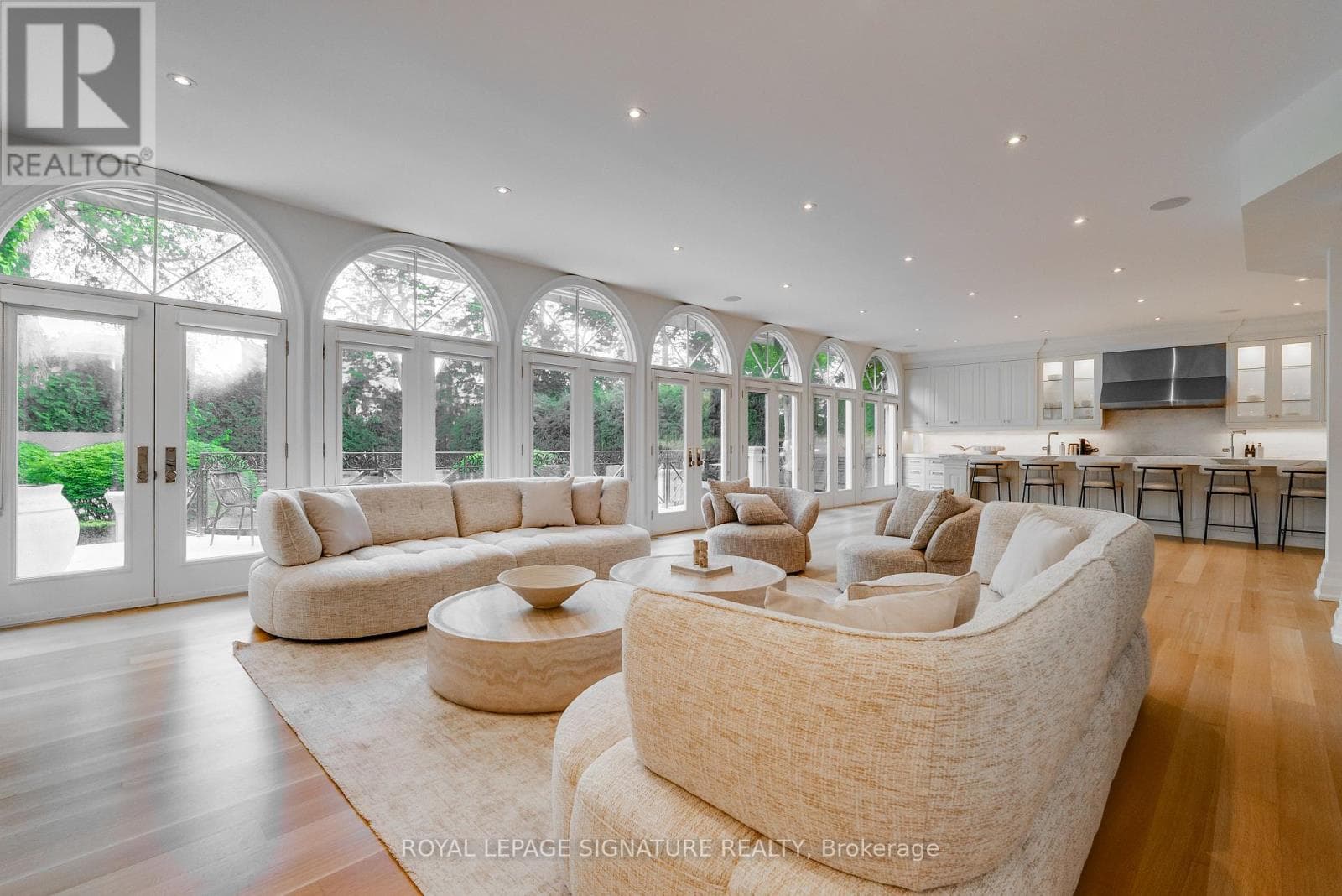 27 Teddington Park Avenue