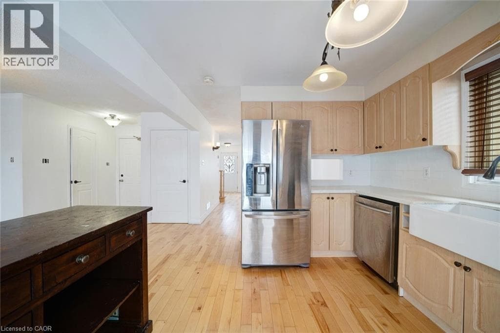 Single Family at 108 OLDE BAYVIEW Avenue, Richmond Hill, Ontario - Photo 10 - RE/MAX Garden City Realty