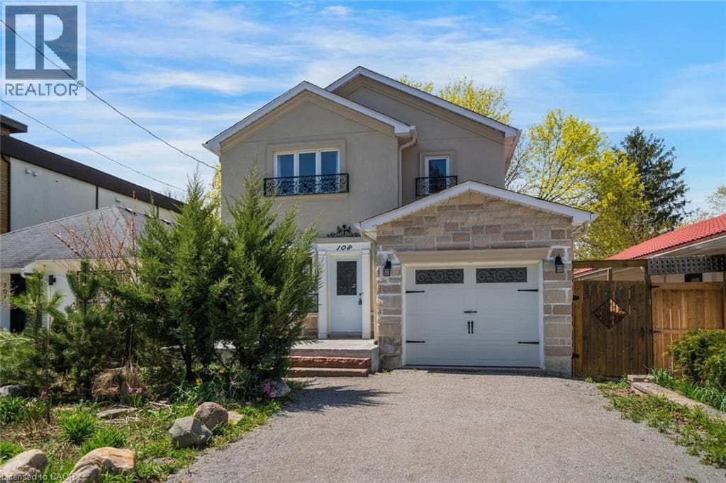 108 OLDE BAYVIEW Avenue