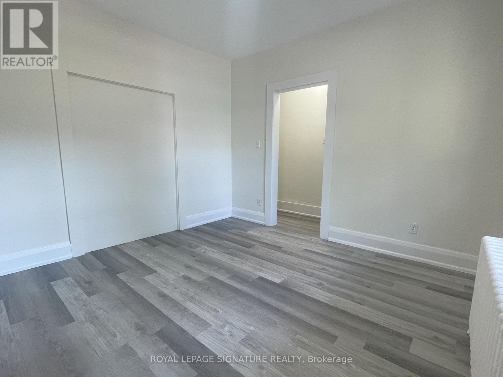 Single Family at Main- 167 Barker Avenue, Toronto (Woodbine-Lumsden), Ontario - Photo 4 - RE/MAX Garden City Realty
