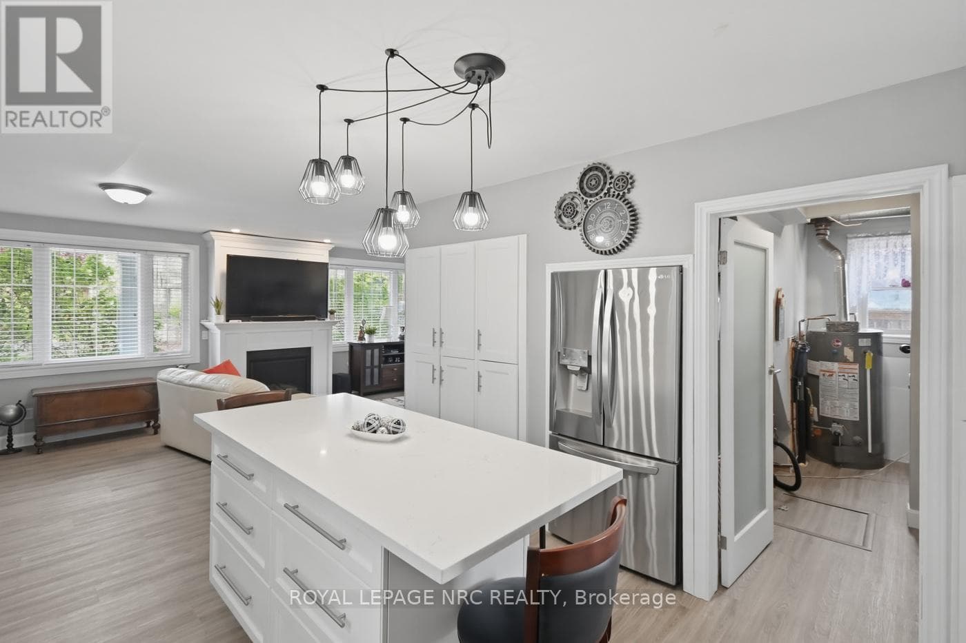 Single Family at 81 Ferguson Avenue, Fort Erie (Lakeshore), Ontario - Photo 10 - RE/MAX Garden City Realty