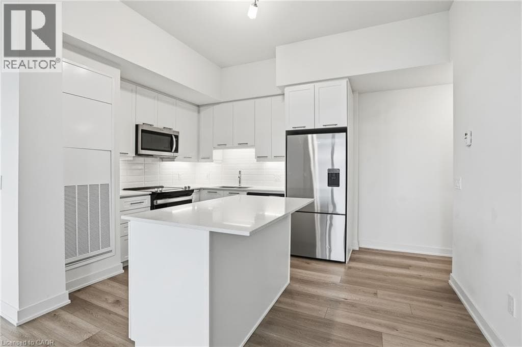 Single Family at 402- 385 WINSTON Road, Grimsby, Ontario - Photo 10 - RE/MAX Garden City Realty