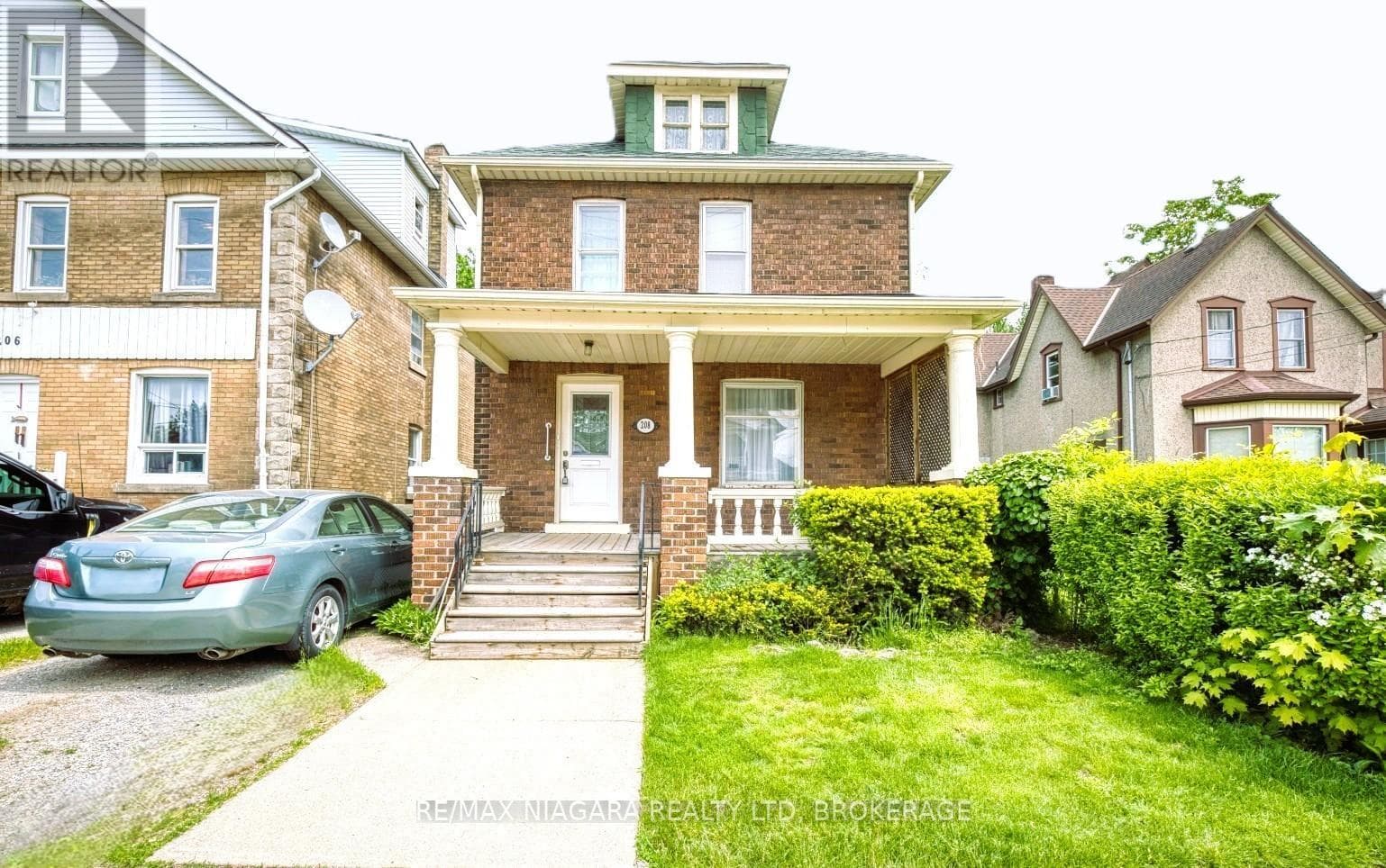208 Hellems Avenue