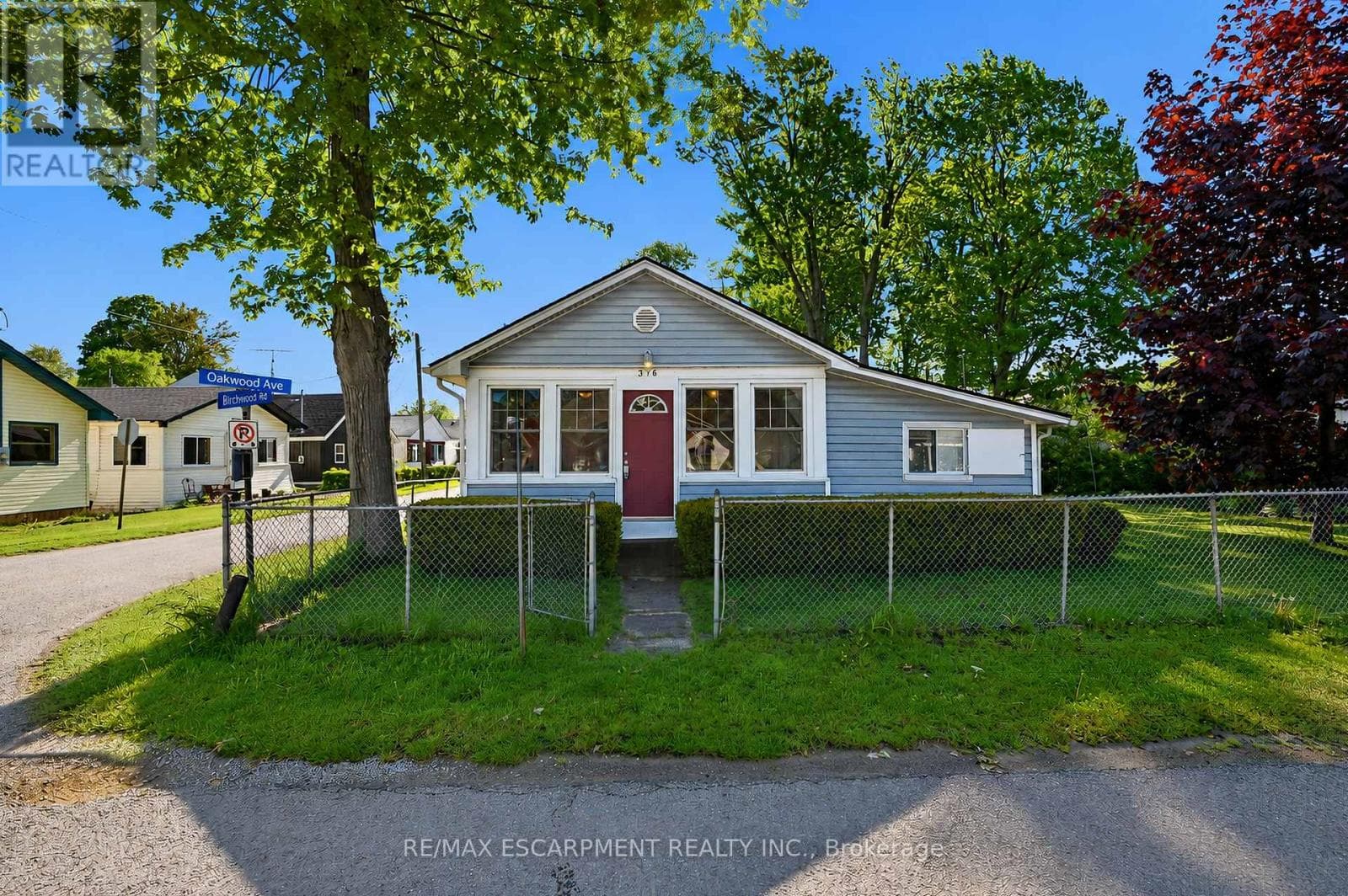 376 OAKWOOD Avenue