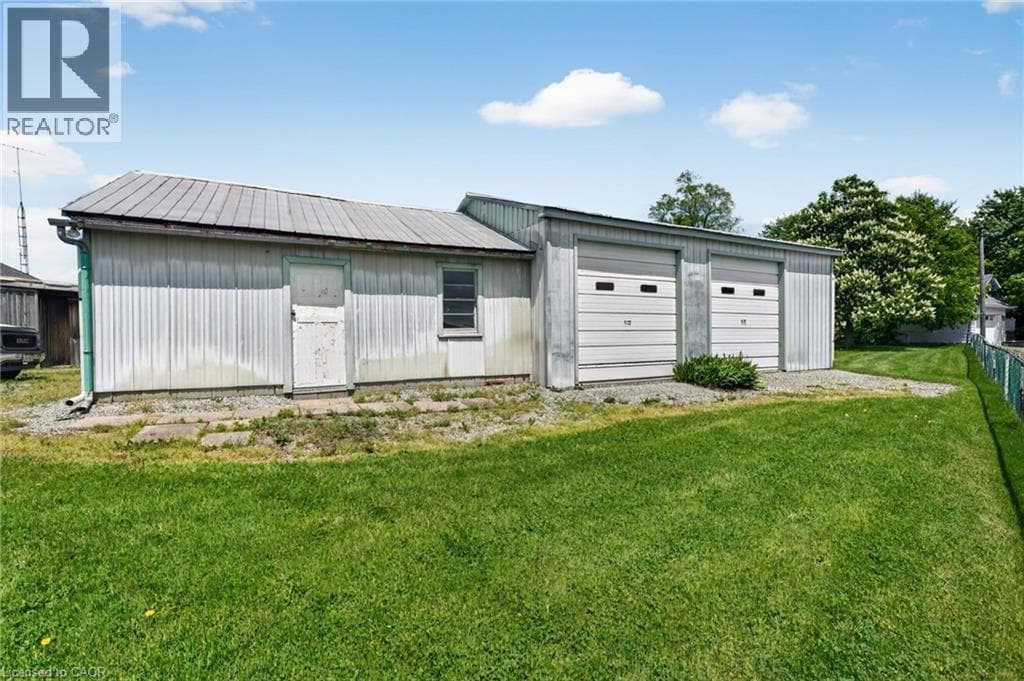 Single Family at 2883 SOUTH GRIMSBY RD 10, West Lincoln, Ontario - Photo 5 - RE/MAX Garden City Realty