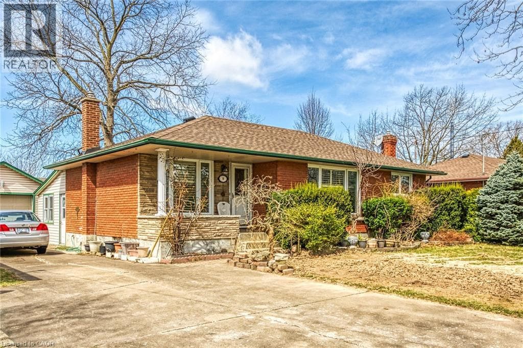 9 GAVIN Drive