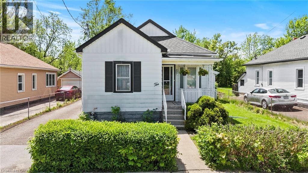 10 MONCK Street