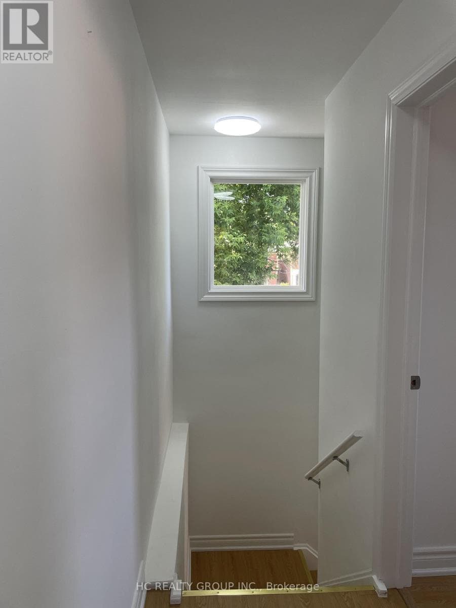 Single Family at Upper- 48 Torrens Avenue, Toronto (Broadview North), Ontario - Photo 5 - RE/MAX Garden City Realty