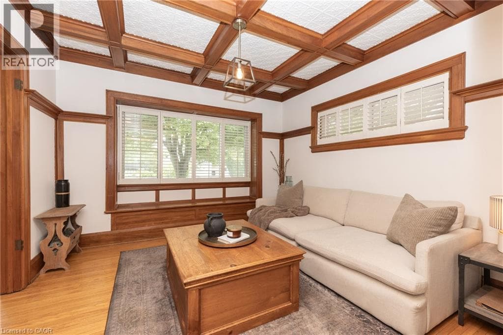 Single Family at 7 PINEHILL Road, St. Catharines, Ontario - Photo 10 - RE/MAX Garden City Realty