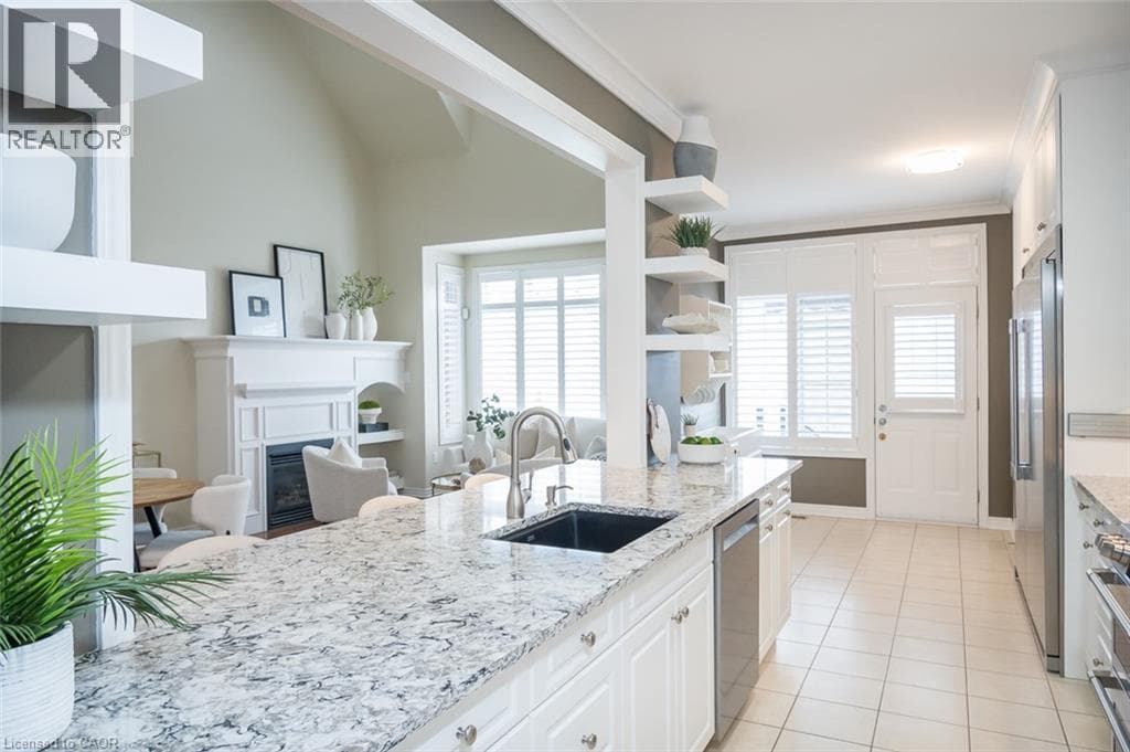 Single Family at 6293 PINESTONE Road, Niagara Falls, Ontario - Photo 5 - RE/MAX Garden City Realty