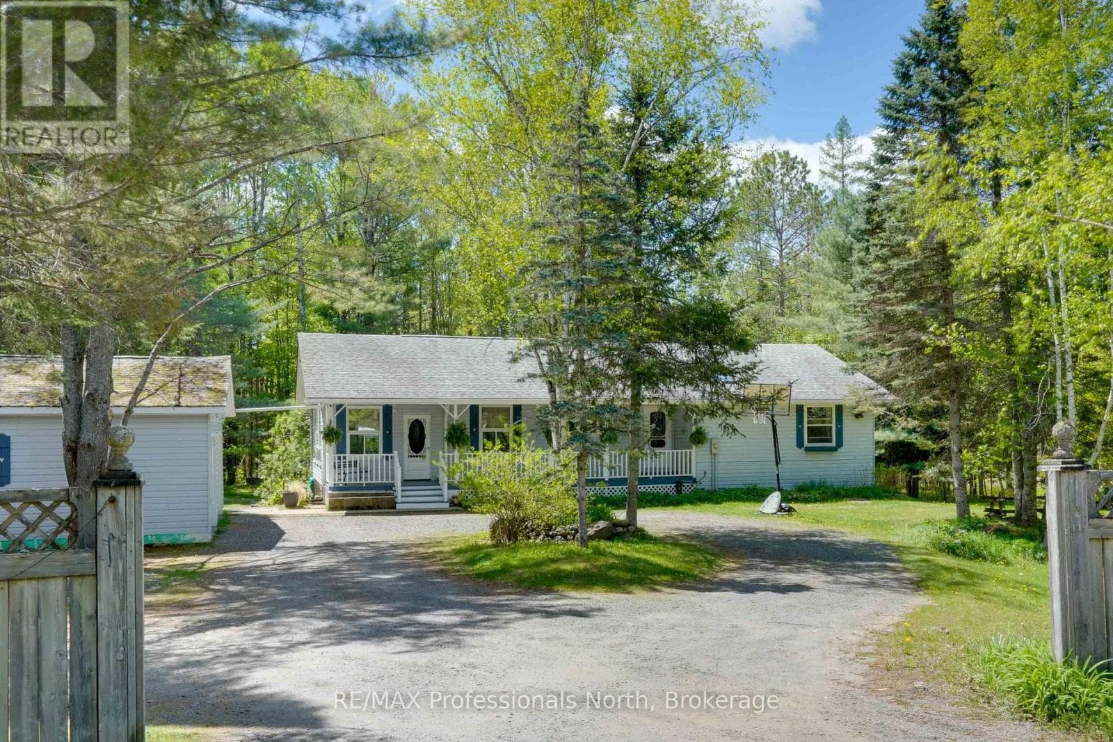 Single Family at 2593 Brunel Road, Huntsville (Brunel), Ontario - Photo 3 - RE/MAX Garden City Realty