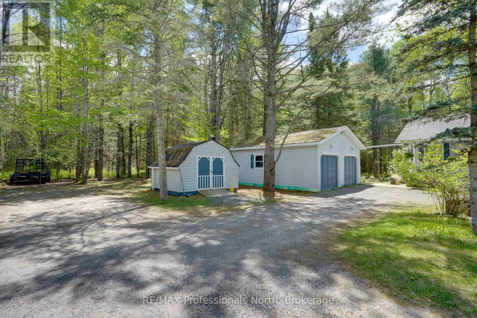 Single Family at 2593 Brunel Road, Huntsville (Brunel), Ontario - Photo 4 - RE/MAX Garden City Realty