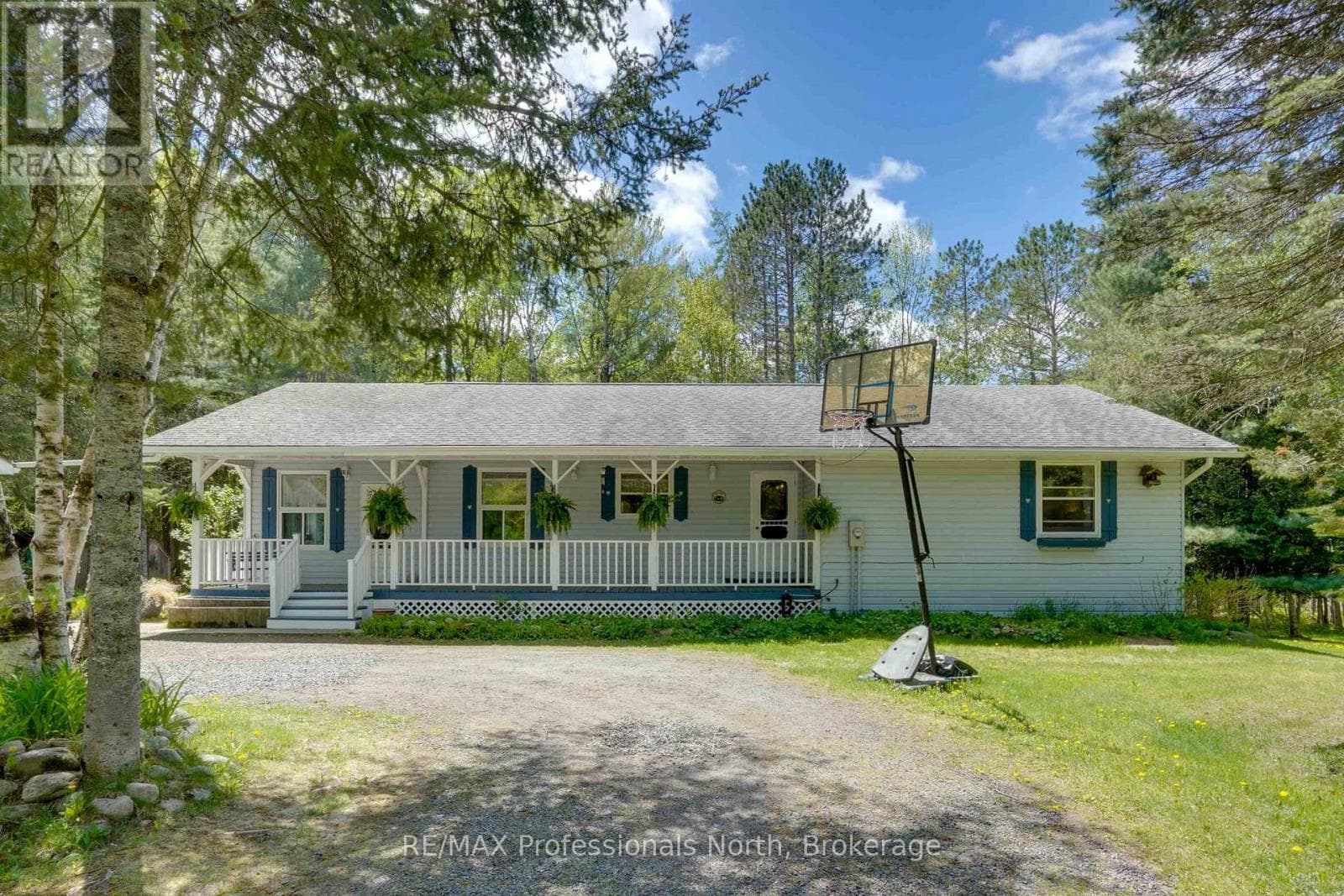 Single Family at 2593 Brunel Road, Huntsville (Brunel), Ontario - Photo 6 - RE/MAX Garden City Realty