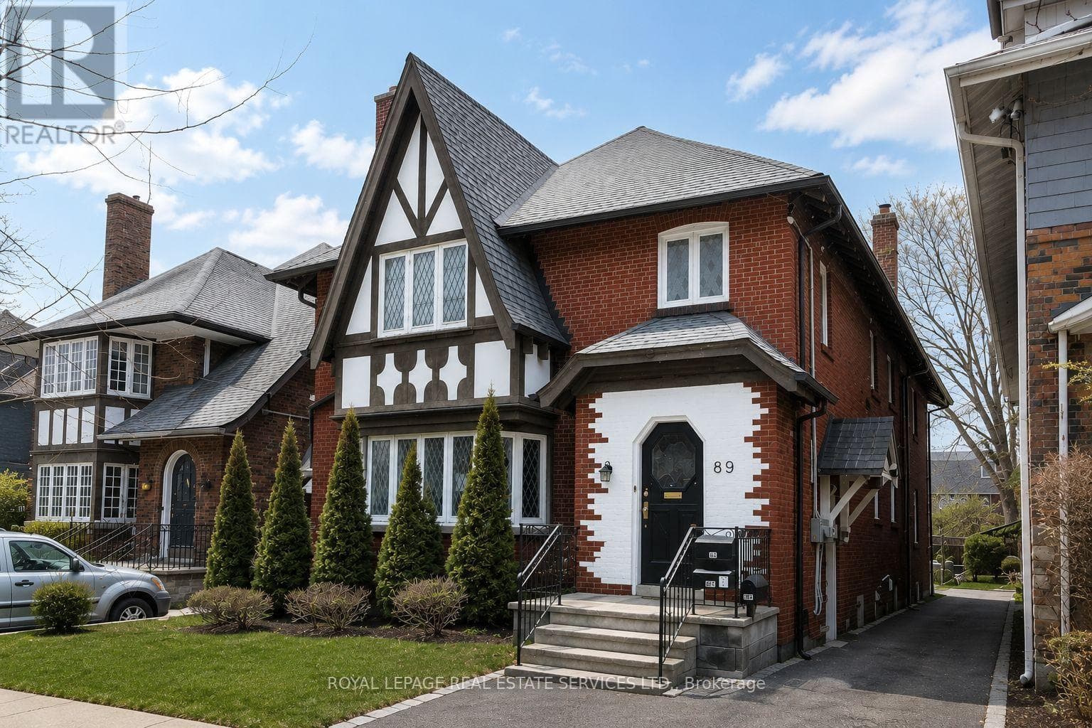 89 Oriole Parkway
