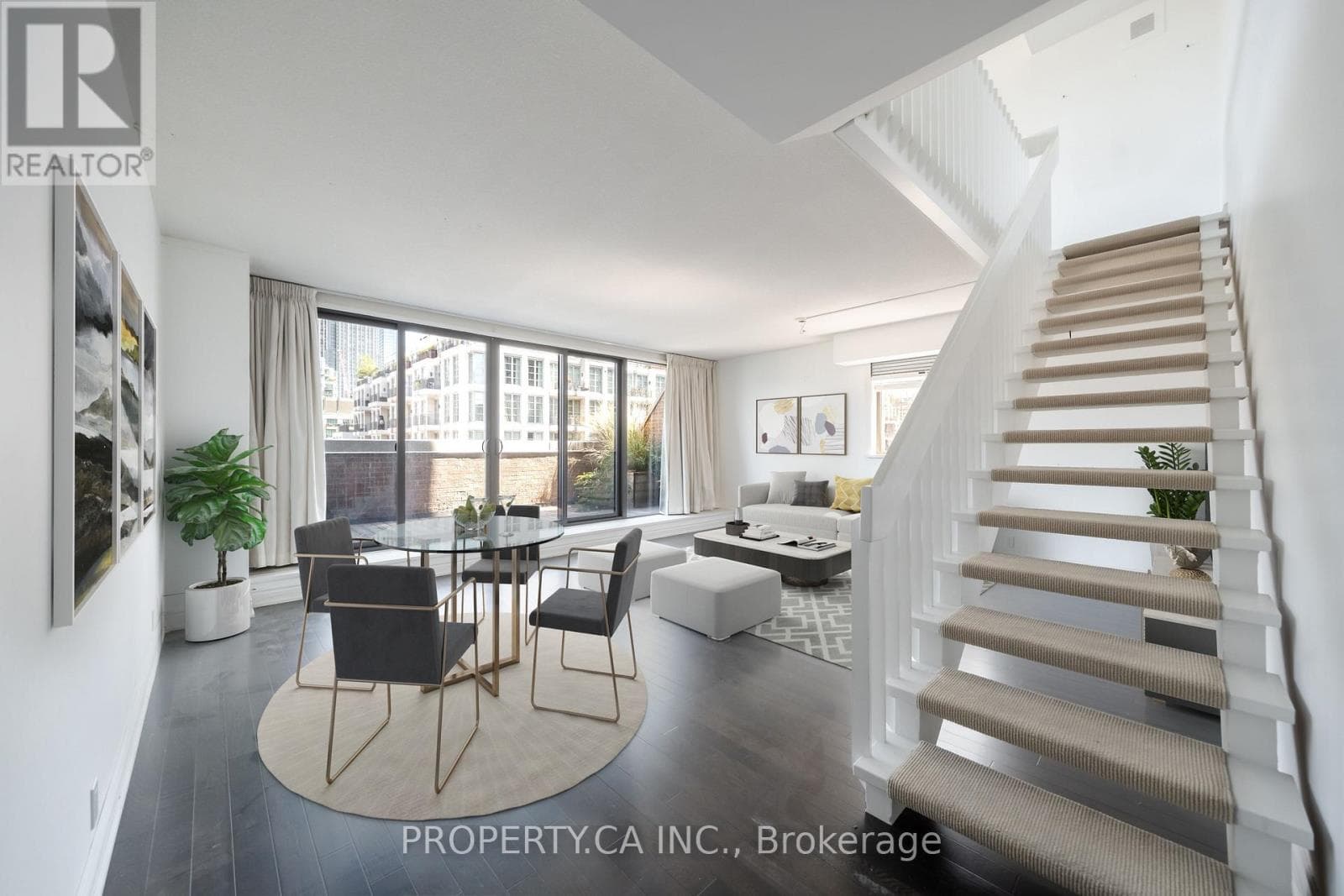 606- 55a Avenue Road