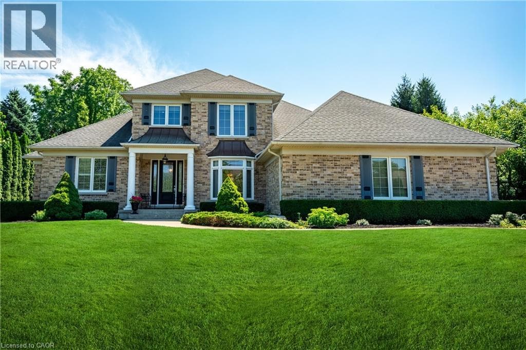 Single Family at 6786 CHRISTINE Court, Niagara Falls, Ontario - Photo 3 - RE/MAX Garden City Realty