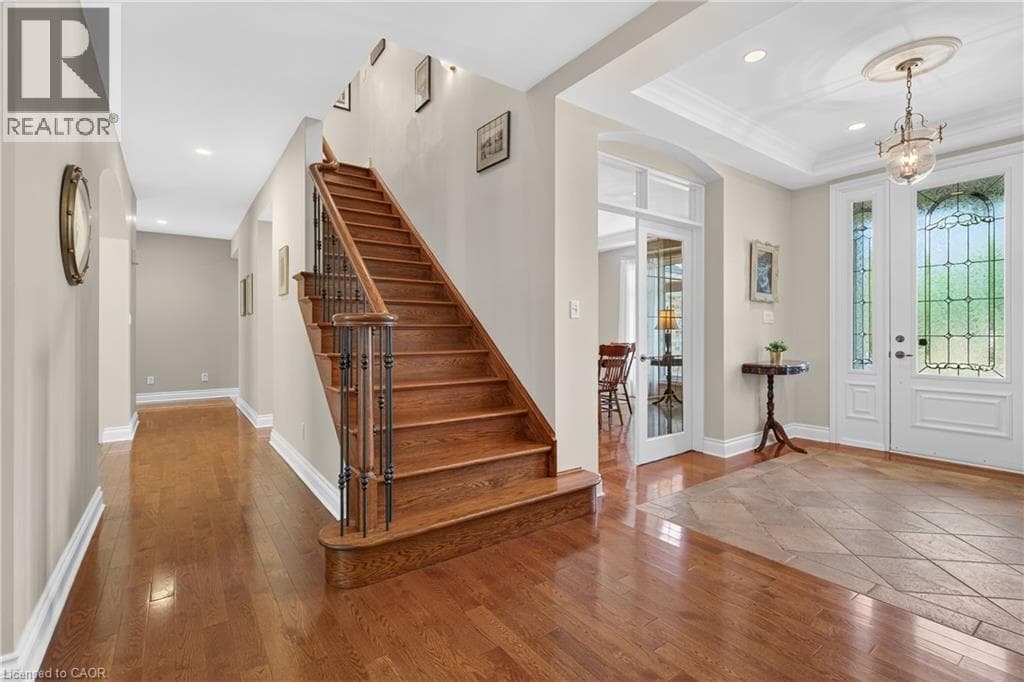 Single Family at 6786 CHRISTINE Court, Niagara Falls, Ontario - Photo 6 - RE/MAX Garden City Realty
