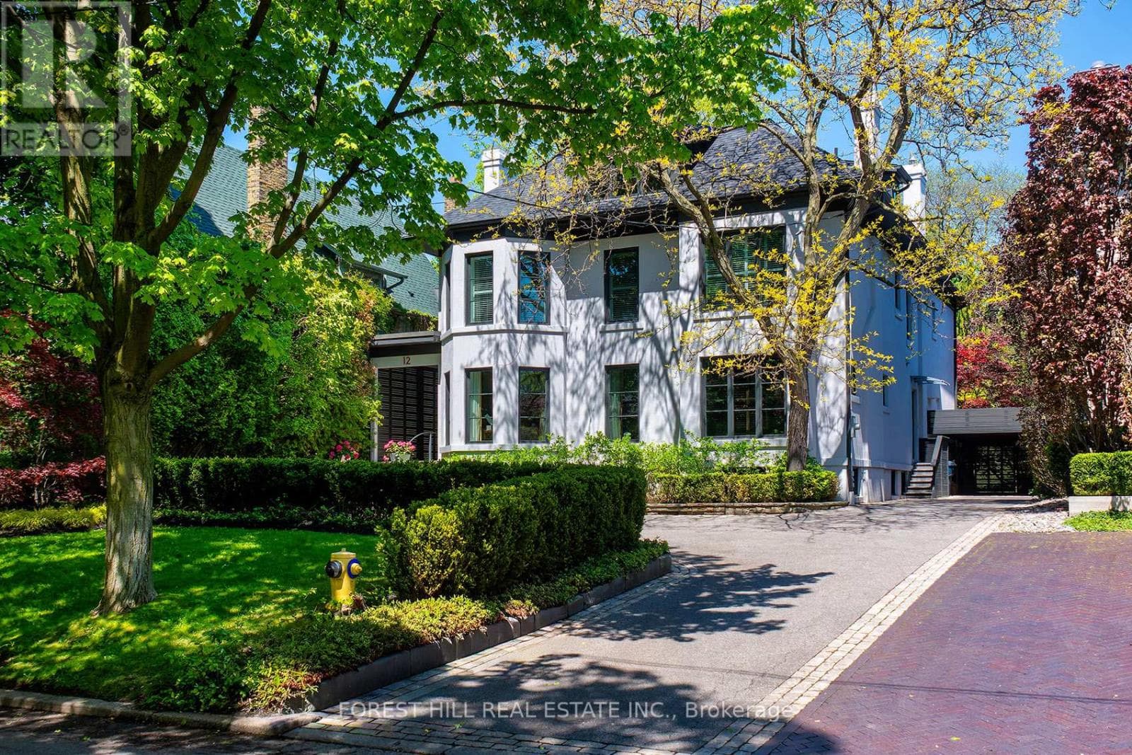 12 Shorncliffe Avenue