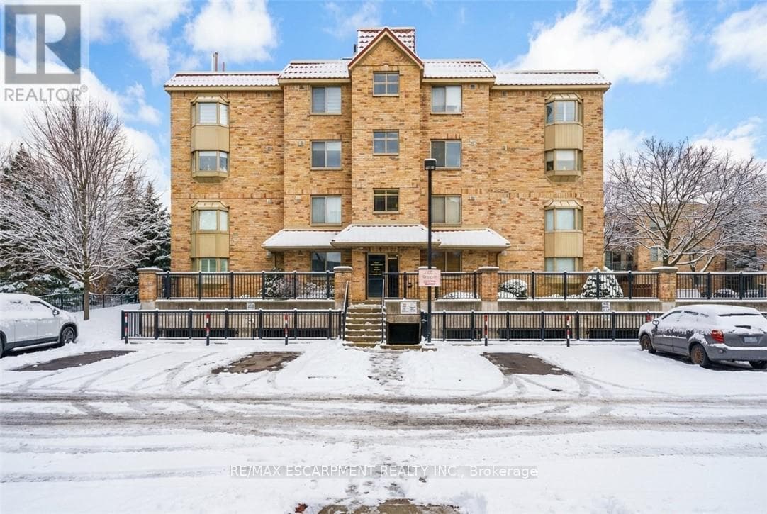 211- 3499 UPPER MIDDLE Road