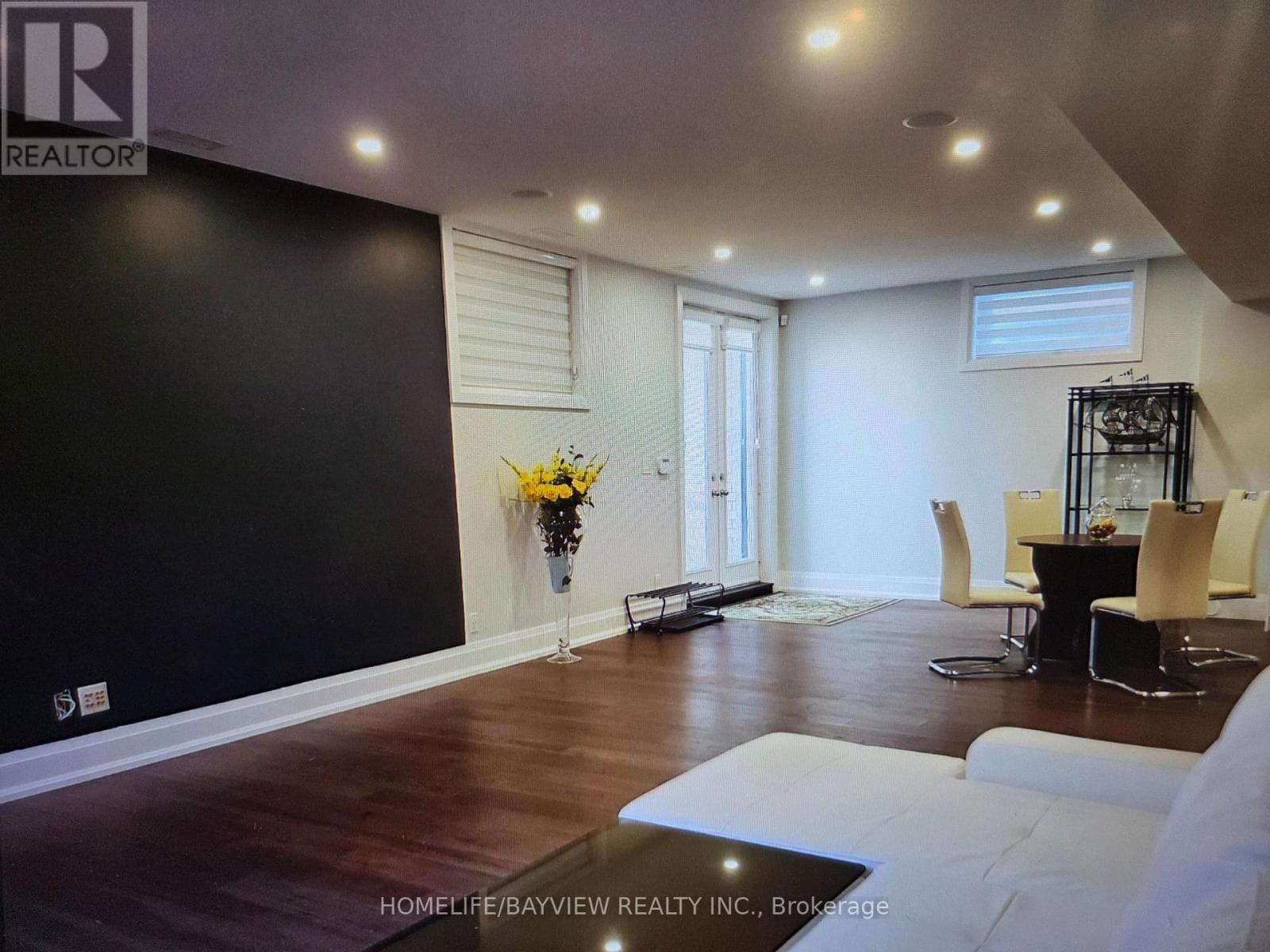 Single Family at 11 walnut Crescent, Toronto (Long Branch), Ontario - Photo 2 - RE/MAX Garden City Realty