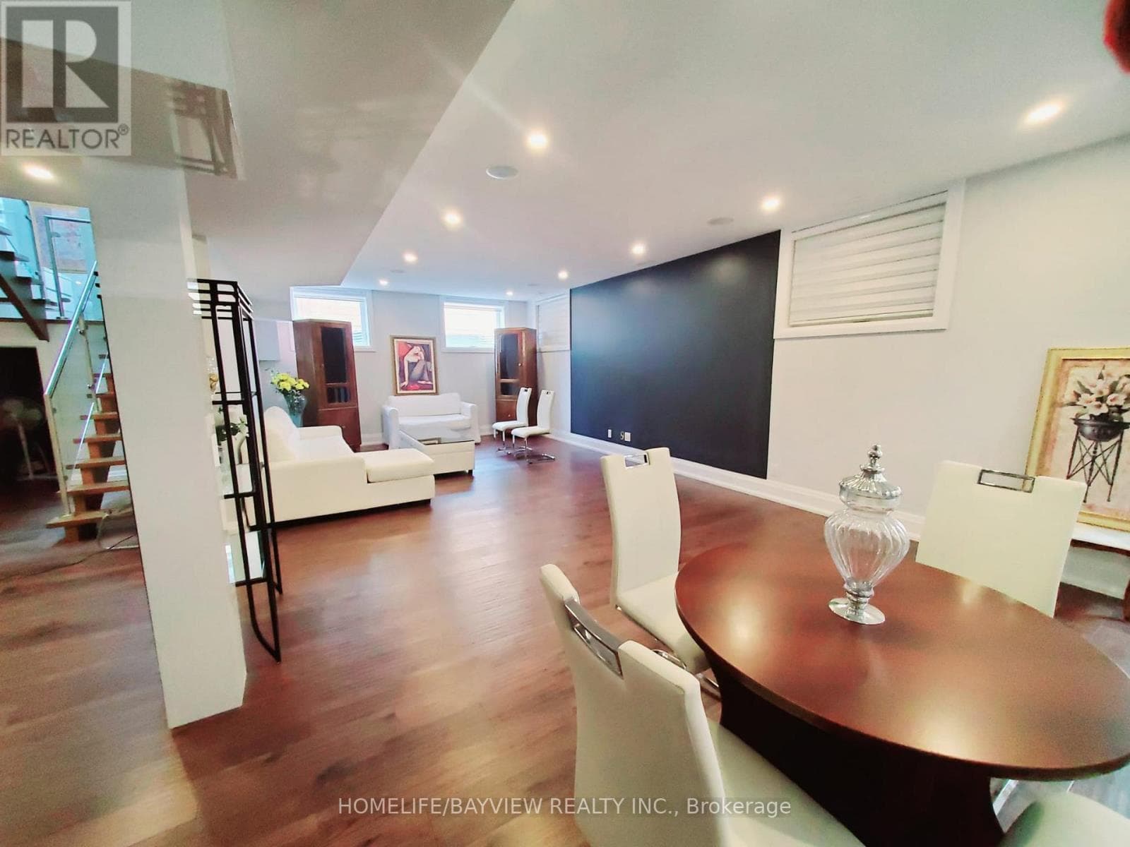 Single Family at 11 walnut Crescent, Toronto (Long Branch), Ontario - Photo 5 - RE/MAX Garden City Realty